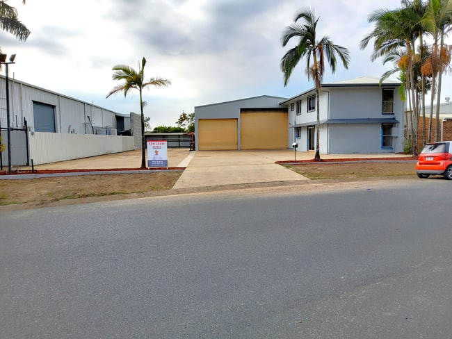 13 Fursden Street Glenella QLD 4740