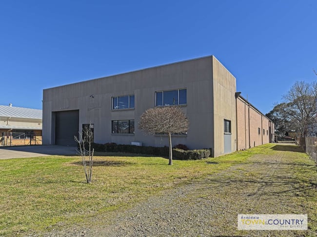 48 Seaton Street Armidale NSW 2350 48 Seaton Street Armidale NSW 2350