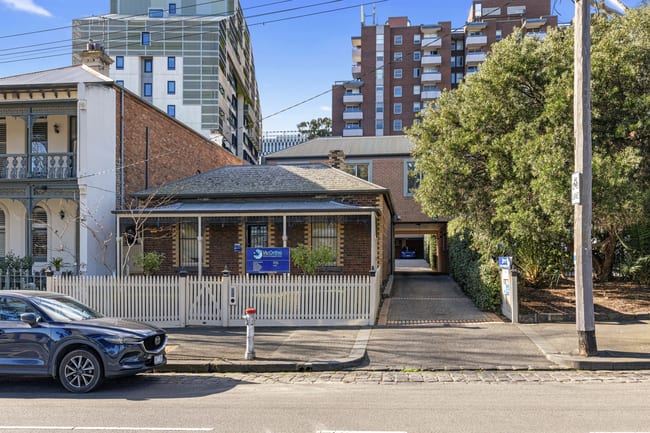 64 Chapman Street North Melbourne VIC 3051 64 Chapman Street North Melbourne VIC 3051