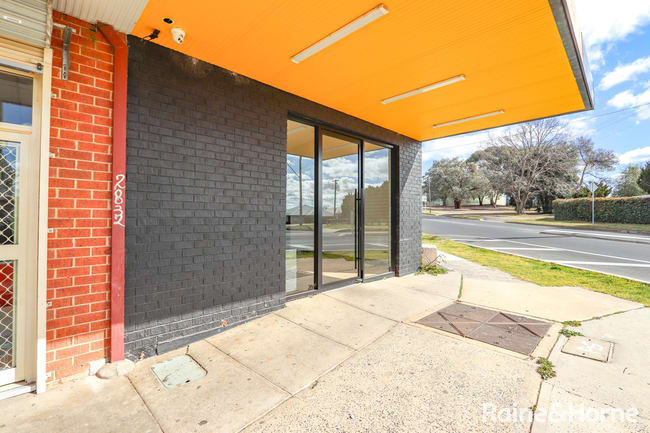 286 Lambert Street Bathurst NSW 2795 286 Lambert Street Bathurst NSW 2795