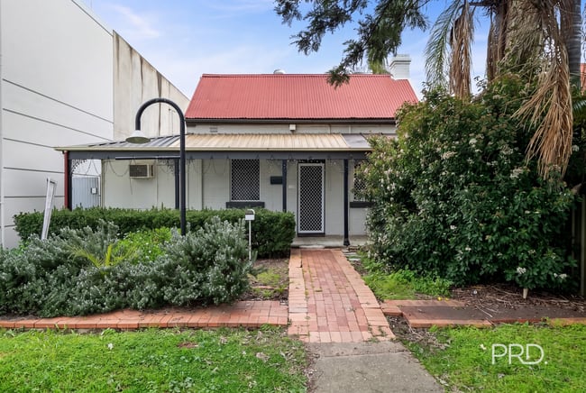12 Fitzhardinge Street Wagga Wagga NSW 2650 12 Fitzhardinge Street Wagga Wagga NSW 2650