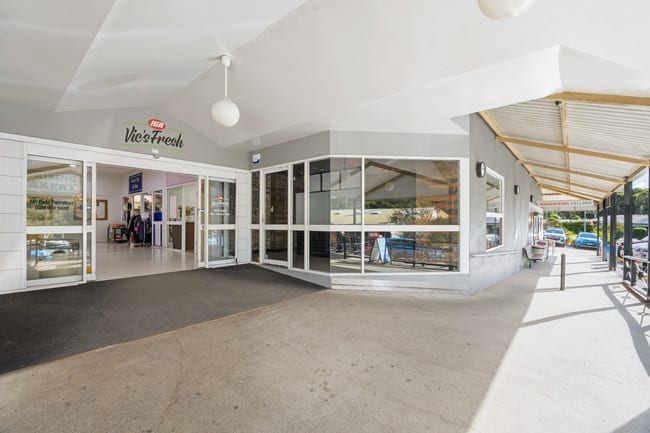 Shop 9/84 Haydenbrook Drive Woodrising NSW 2284