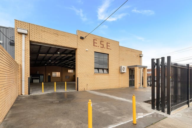 2 Beckett Avenue Keilor East VIC 3033