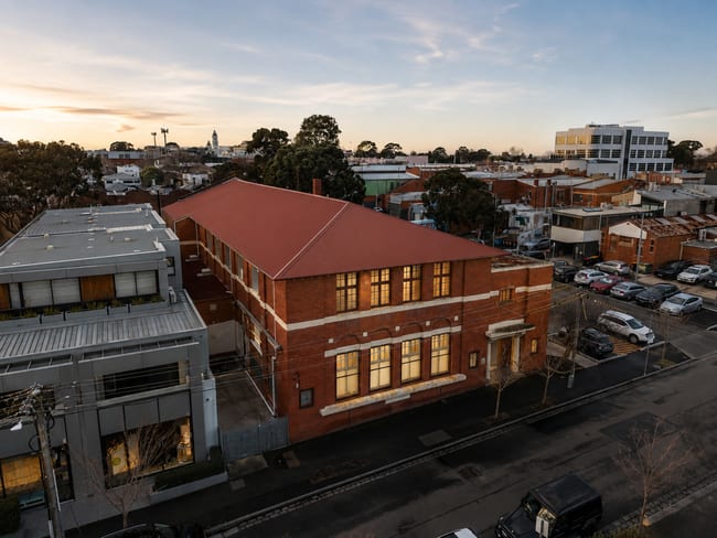8 Llaneast Street Armadale VIC 3143 8 Llaneast Street Armadale VIC 3143