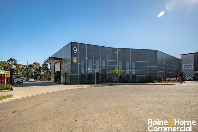 Unit 2/9 Cobar Place Gregory Hills NSW 2557 Unit 2/9 Cobar Place Gregory Hills NSW 2557