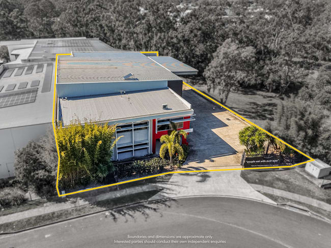 15 Hugo Place Mansfield QLD 4122 15 Hugo Place Mansfield QLD 4122