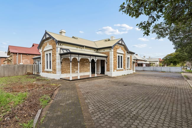 7 James Congdon Drive Mile End SA 5031