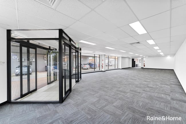 22 Oshanassy St Sunbury VIC 3429 22 Oshanassy St Sunbury VIC 3429