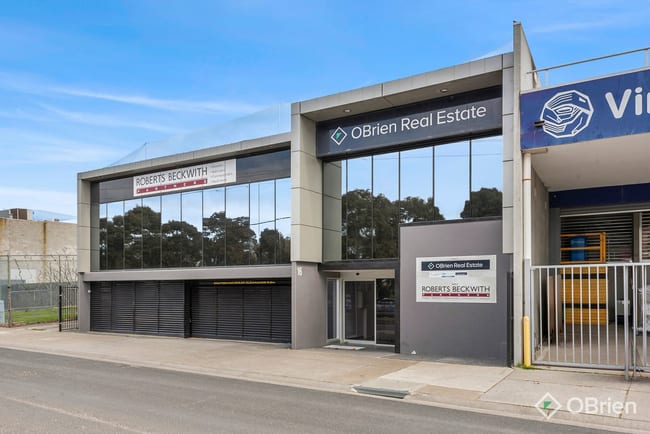 16 Blamey Place Mornington VIC 3931