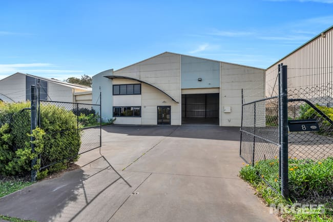 8 Edison Drive Golden Grove SA 5125 8 Edison Drive Golden Grove SA 5125