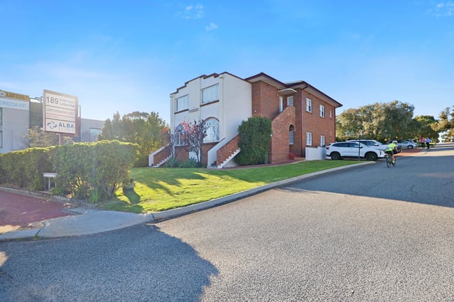 2/189 Stirling Highway Nedlands WA 6009 2/189 Stirling Highway Nedlands WA 6009