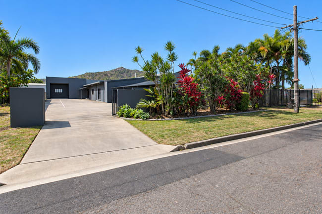 20 Dillane Street Hyde Park QLD 4812