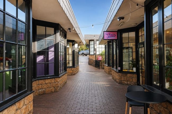 3/129 Pakington Street Geelong West VIC 3218 3/129 Pakington Street Geelong West VIC 3218