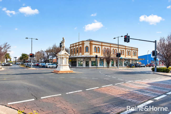 111 Palmerin Street Warwick QLD 4370 111 Palmerin Street Warwick QLD 4370