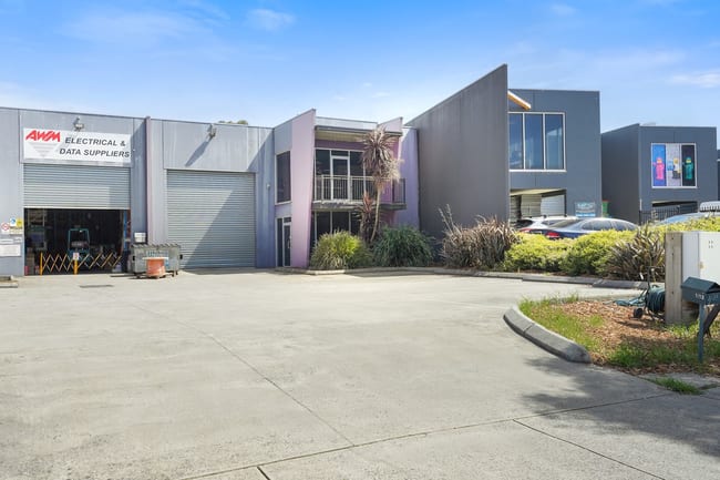 Unit 1/13 Hogan Court Pakenham VIC 3810 Unit 1/13 Hogan Court Pakenham VIC 3810