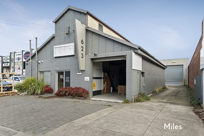 1 & 2/623 Waterdale Road Heidelberg West VIC 3081 1 & 2/623 Waterdale Road Heidelberg West VIC 3081