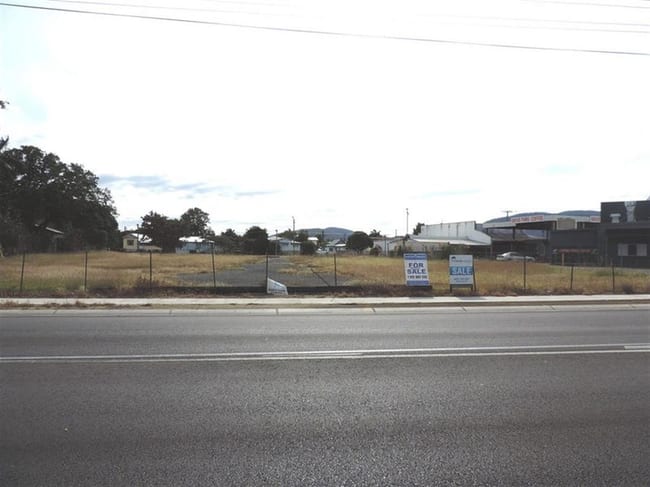 23-27 Bridge Street Berserker QLD 4701
