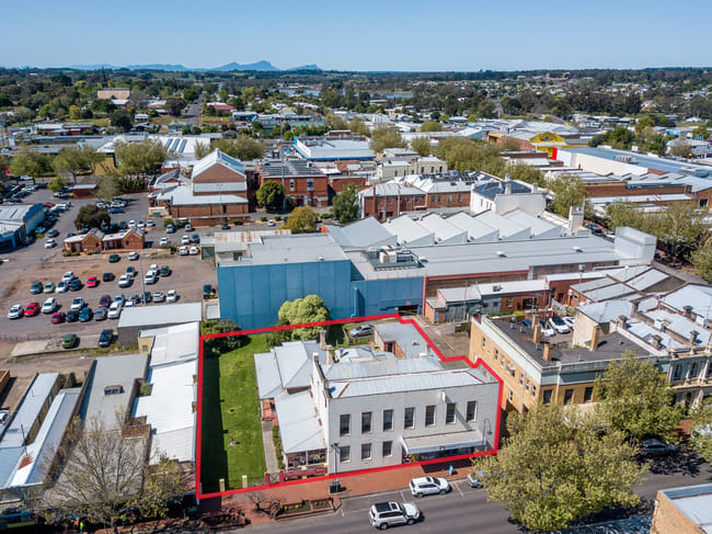 100 Thompson Street Hamilton VIC 3300 100 Thompson Street Hamilton VIC 3300