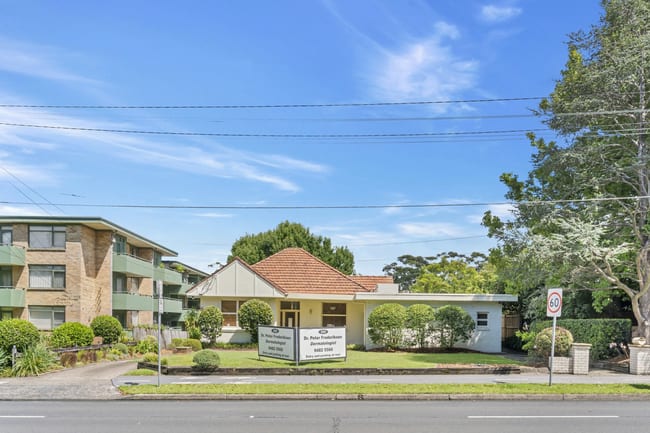 225 Peats Ferry Road Hornsby NSW 2077 225 Peats Ferry Road Hornsby NSW 2077