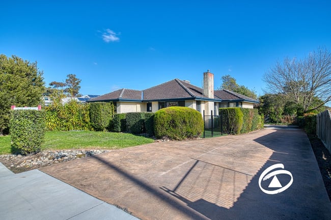 56 Clyde Road Berwick VIC 3806 56 Clyde Road Berwick VIC 3806
