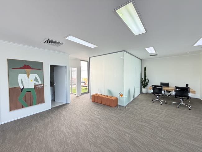 Unit 2, 204 Turner Street Port Melbourne VIC 3207