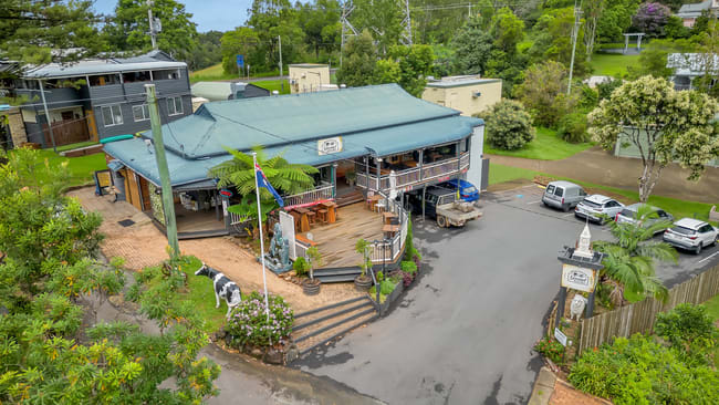 202 Main Street Montville QLD 4560 202 Main Street Montville QLD 4560