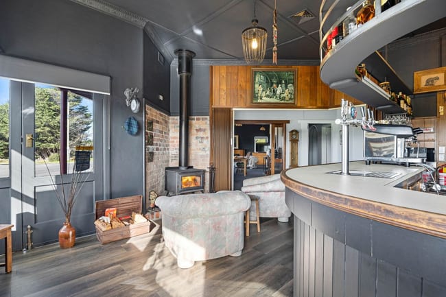 1470 Scarsdale-Pitfield Road Cape Clear VIC 3351