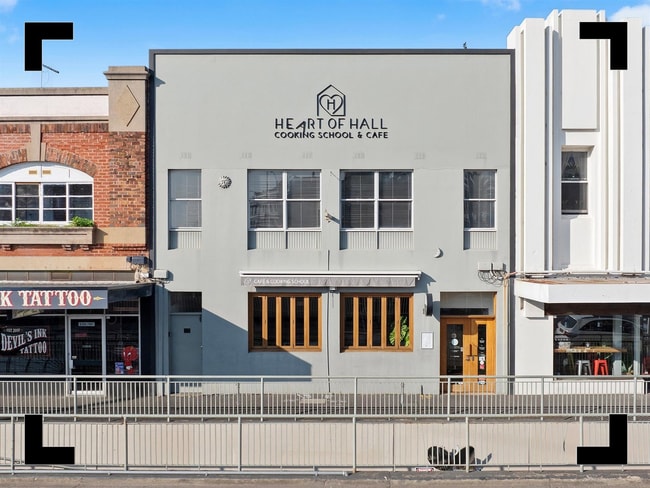 17 Hall Street Newport VIC 3015 17 Hall Street Newport VIC 3015
