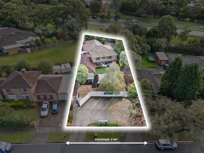 300 Burwood Highway Wantirna South VIC 3152 300 Burwood Highway Wantirna South VIC 3152