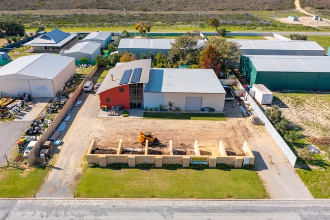 10 MANN WAY Ledge Point WA 6043 10 MANN WAY Ledge Point WA 6043
