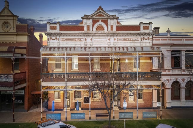 49 Moore Street Rochester VIC 3561 49 Moore Street Rochester VIC 3561