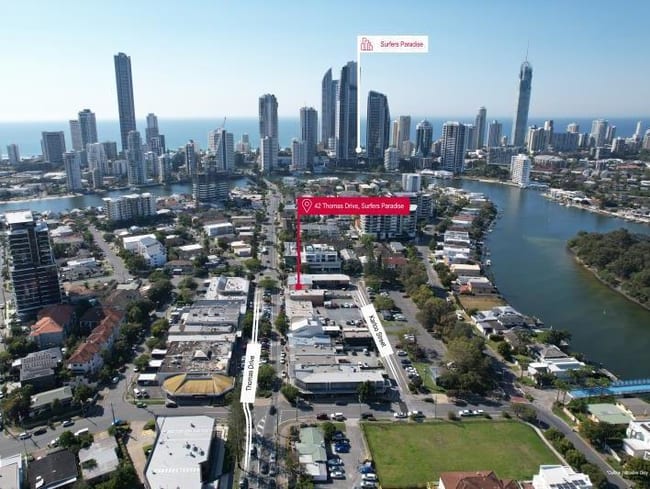 42 Thomas Drive Chevron Island QLD 4217 42 Thomas Drive Chevron Island QLD 4217