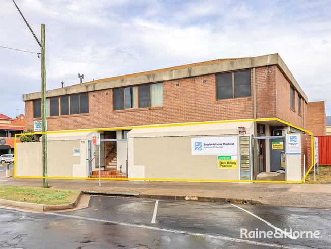 Lot 3 & 4/118 Russell Street Bathurst NSW 2795 Lot 3 & 4/118 Russell Street Bathurst NSW 2795