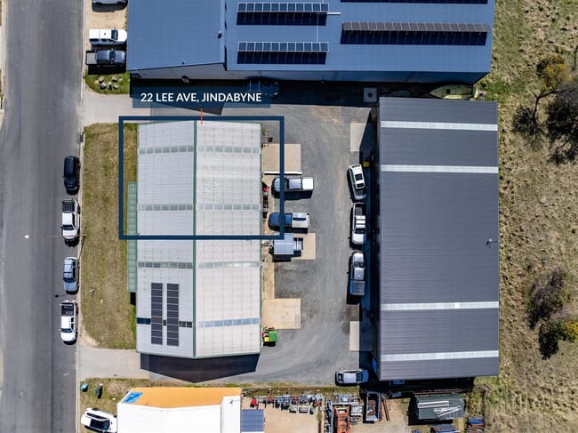 22 Lee Avenue Jindabyne NSW 2627 22 Lee Avenue Jindabyne NSW 2627