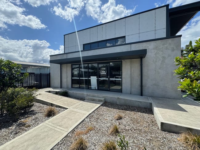 1/142 Industrial Road Oak Flats NSW 2529 1/142 Industrial Road Oak Flats NSW 2529