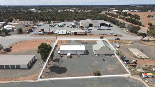3 Calleen Street West Wyalong NSW 2671 3 Calleen Street West Wyalong NSW 2671