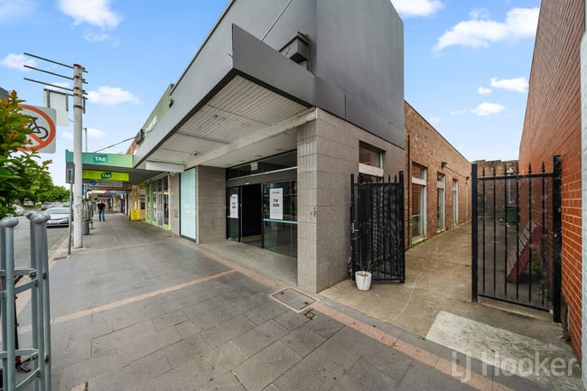 73 Monaro Street Queanbeyan NSW 2620 73 Monaro Street Queanbeyan NSW 2620