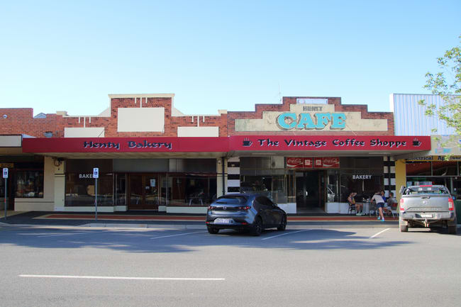17 & 19 Sladen Street Henty NSW 2658 17 & 19 Sladen Street Henty NSW 2658