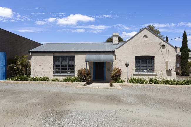 22 Windsor Avenue Port Lincoln SA 5606 22 Windsor Avenue Port Lincoln SA 5606