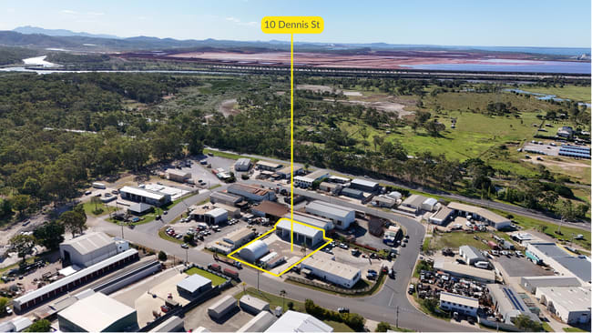 10 Dennis Street Boyne Island QLD 4680 10 Dennis Street Boyne Island QLD 4680
