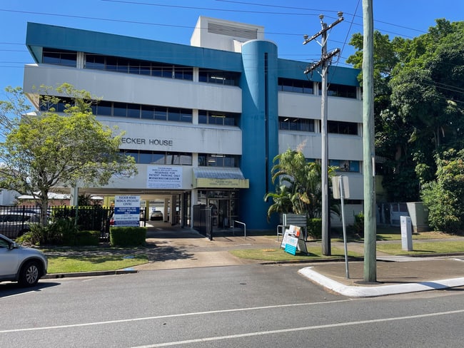 2/3-5 Upward Street Cairns City QLD 4870