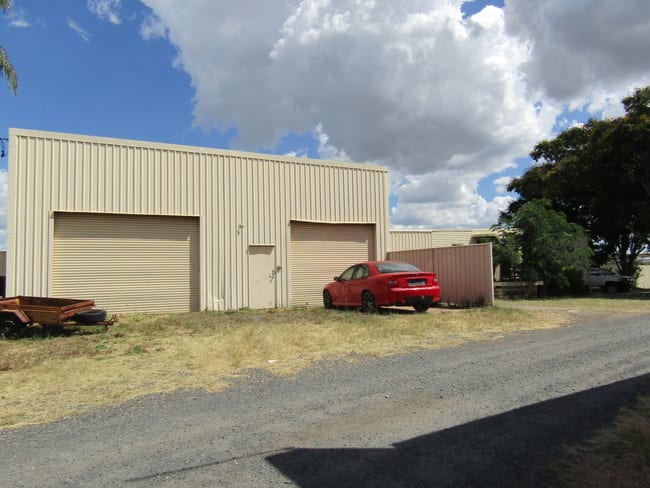 32 Mackenzie Street Blackwater QLD 4717