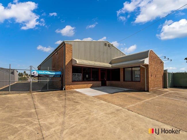 40 Gregory Street Batemans Bay NSW 2536 40 Gregory Street Batemans Bay NSW 2536