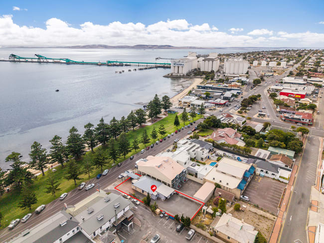 98 Tasman Terrace Port Lincoln SA 5606 98 Tasman Terrace Port Lincoln SA 5606