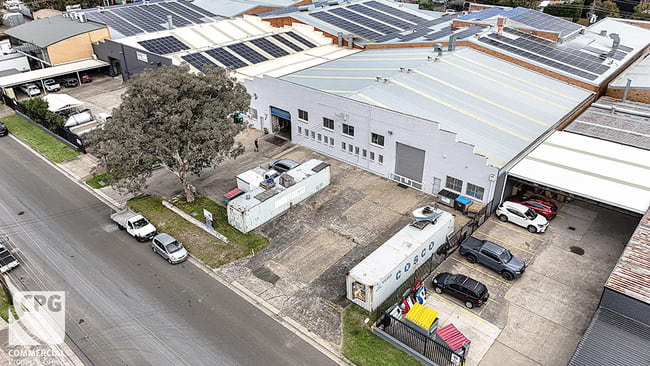 7 Regent Crescent Moorebank NSW 2170 7 Regent Crescent Moorebank NSW 2170