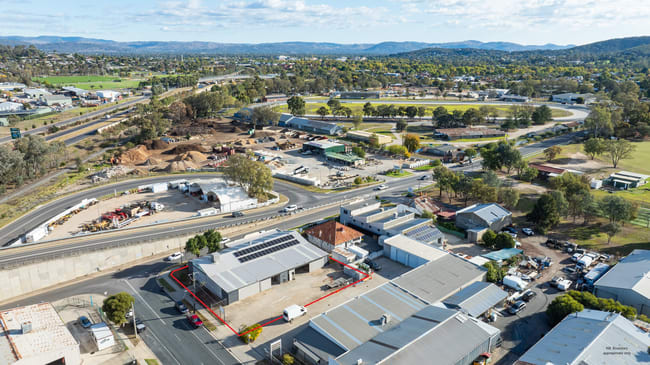 891 Calimo Street North Albury NSW 2640 891 Calimo Street North Albury NSW 2640