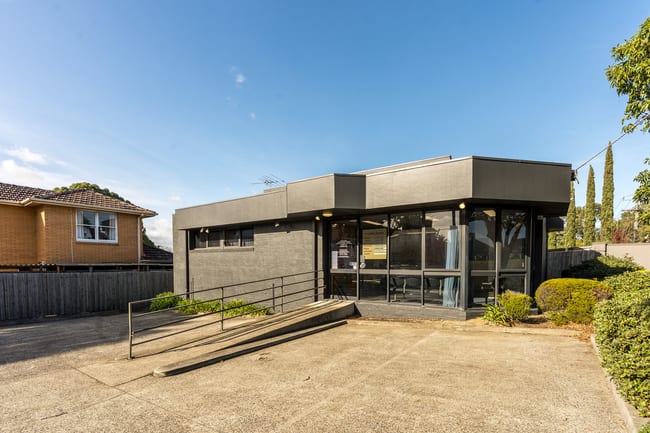 2 Magid Avenue Wheelers Hill VIC 3150