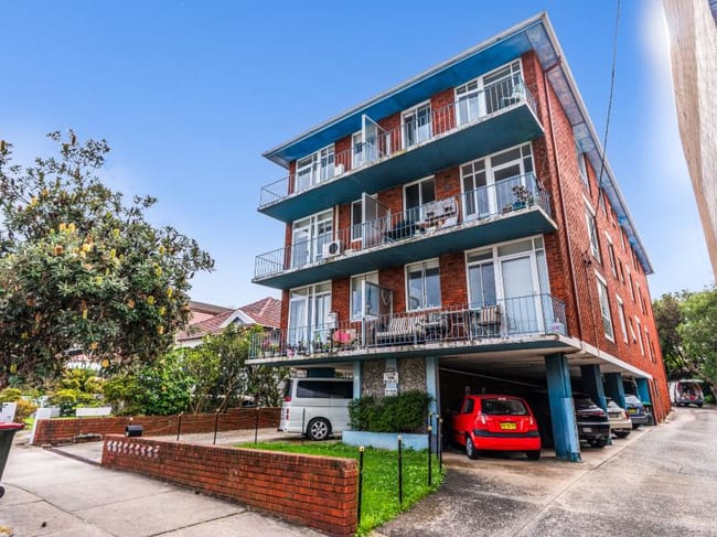 143 Clovelly Road Randwick NSW 2031 143 Clovelly Road Randwick NSW 2031