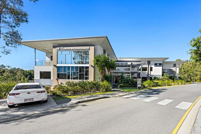 2/2728 Logan Road Eight Mile Plains QLD 4113 2/2728 Logan Road Eight Mile Plains QLD 4113