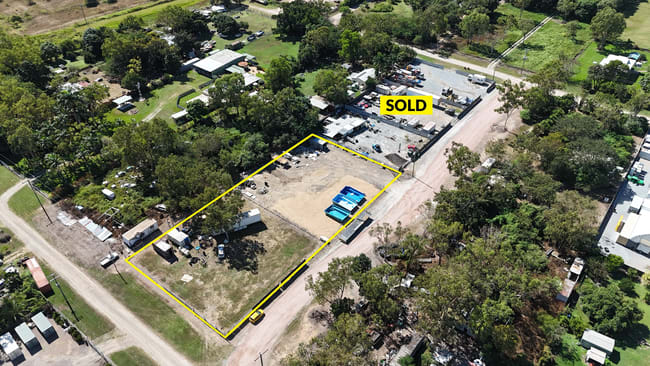 18 Ridge Street Roseneath QLD 4811 18 Ridge Street Roseneath QLD 4811